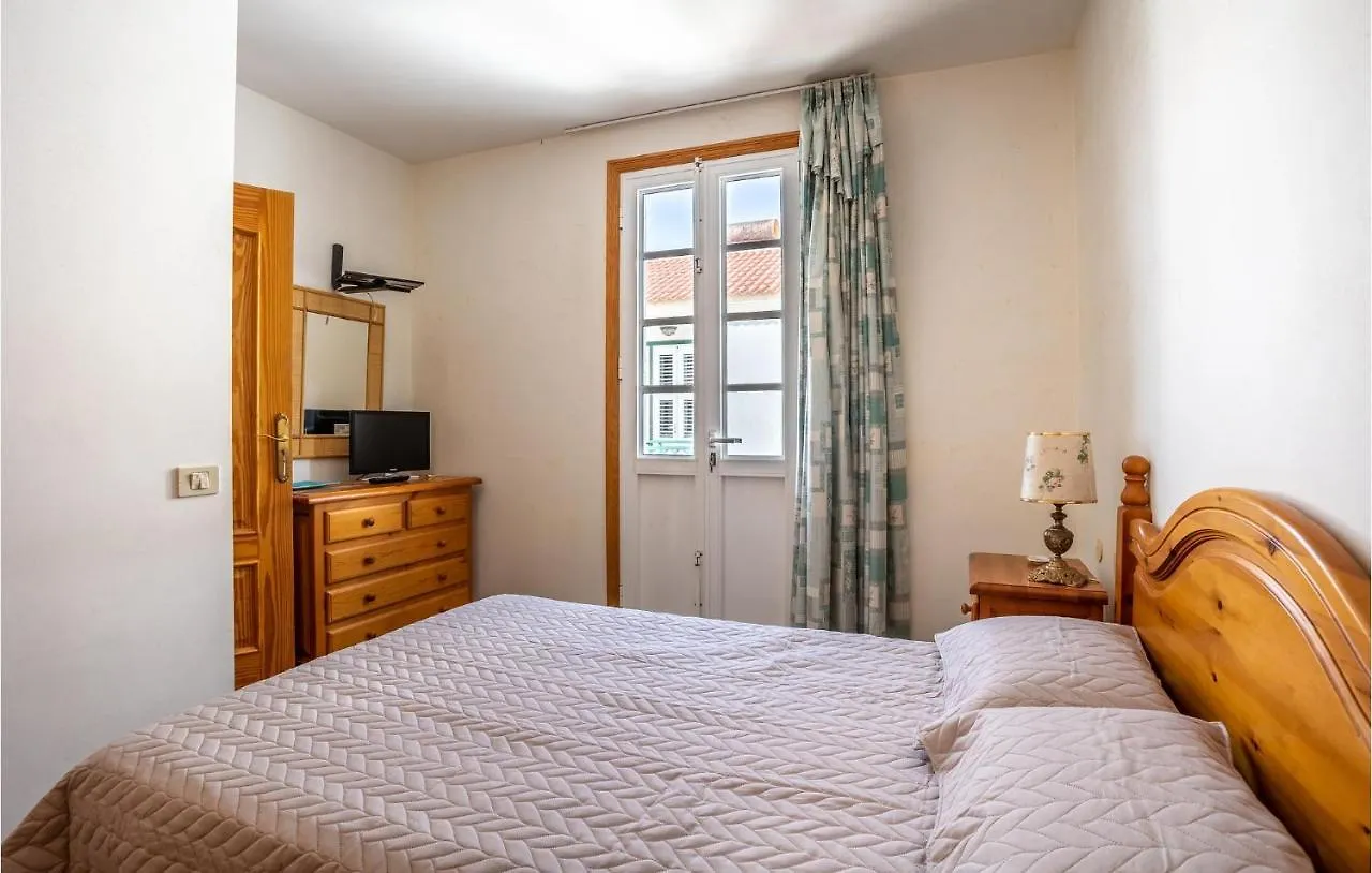 Holiday home 3 Bedroom Awesome Home In Abades Abades